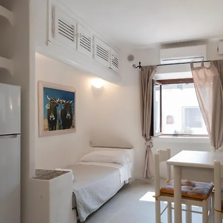 Monolocale Bibi 26 パラーウ